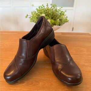 Clarks Women’s  Brown Leather Slip-On Bootie / Loafer